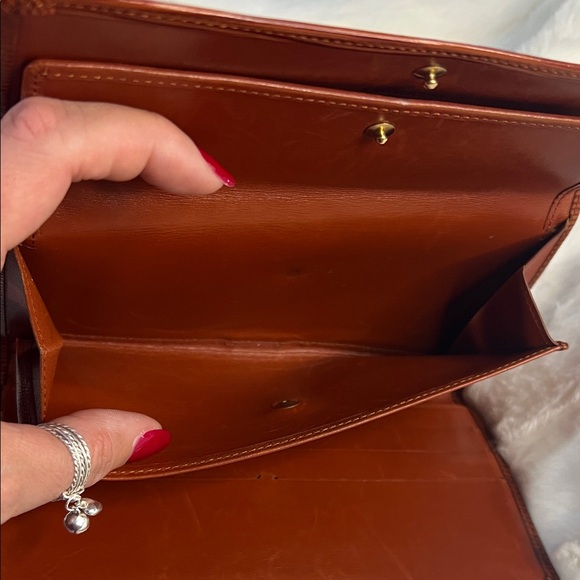 Louis Vuitton Rich Brown Epi long Wallet - Picture 4 of 12